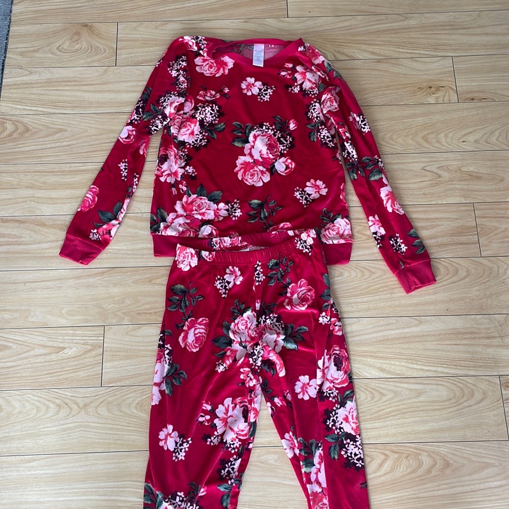 Red floral pajama set! Size XS
